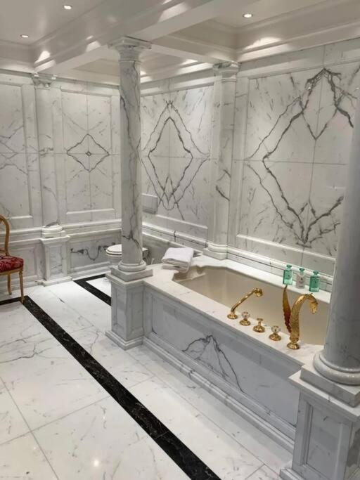 Villa Heckenfels 莱茵河畔的巴特霍内夫 外观 照片